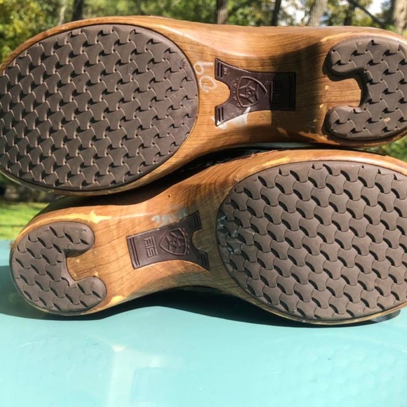 Ariat Bella brown floral clogs size 8B - Picture 3 of 4